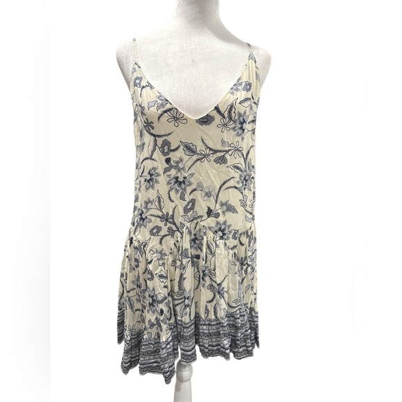 pookie and sebastian Dresses & Skirts - Pookie and Sebastian Floral Ruffle Dress Size Large NWOT